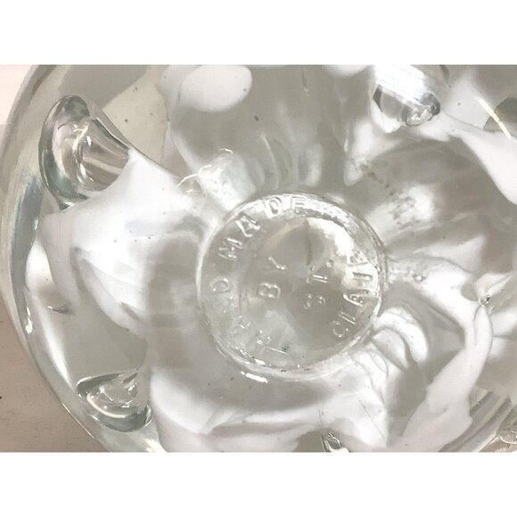 1973 St Clair White Flower Controlled Bubble Glass Candleholder Paperweight NOS - Picture 4 of 5
